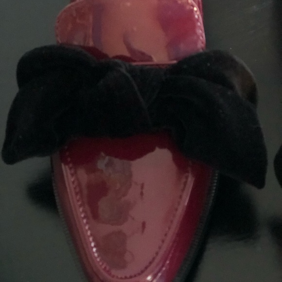 Nine West, burgundy flats Size: 6M - Picture 5 of 9